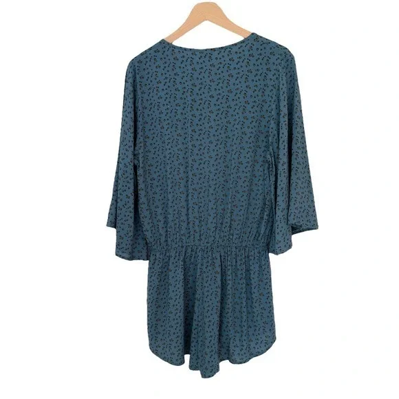 NWT Natural Life Romper Blue Floral Print V Neck Short Jumpsuit Size L Boho - Picture 8 of 8